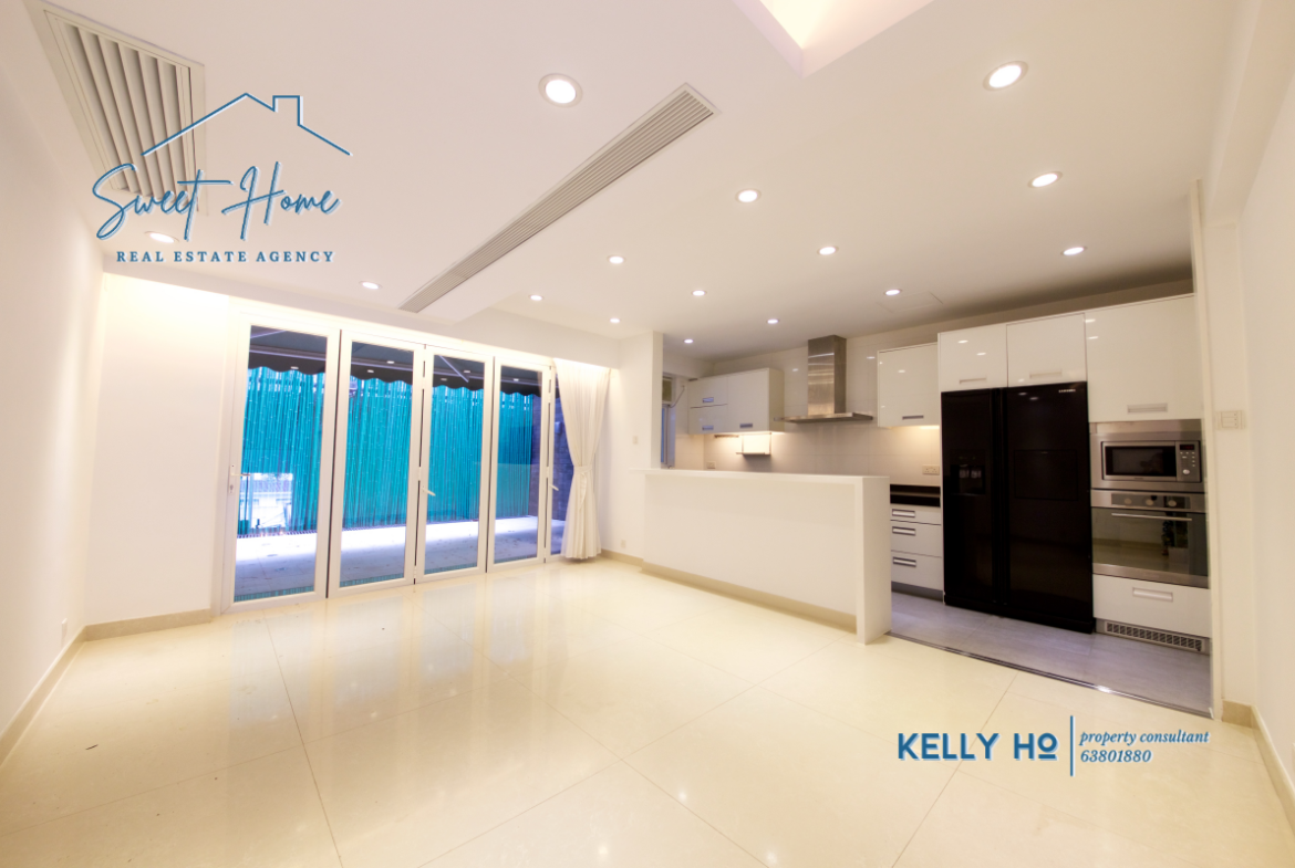 Las Pinadas Clearwater Bay Villa Sai Kung Property 西貢清水灣松濤苑別墅