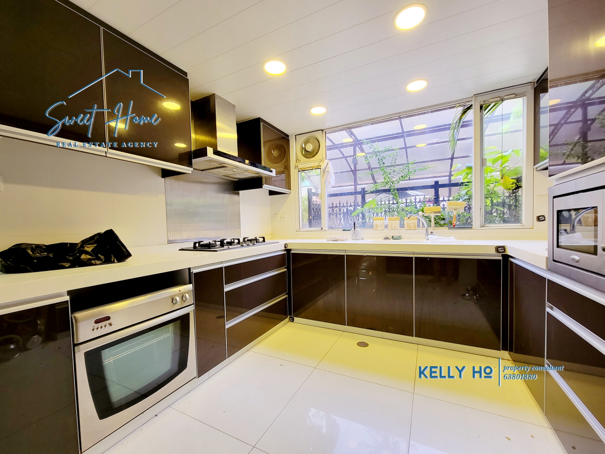 Palisades Silverstrand Villas Clearwater bay property Sai Kung 西貢清水灣銀線灣別墅