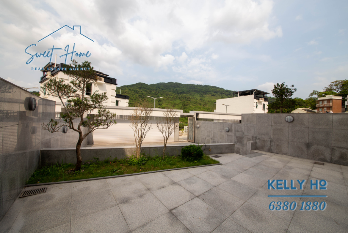 Brand New House with indeed garden in Sai Kung Hong Kong